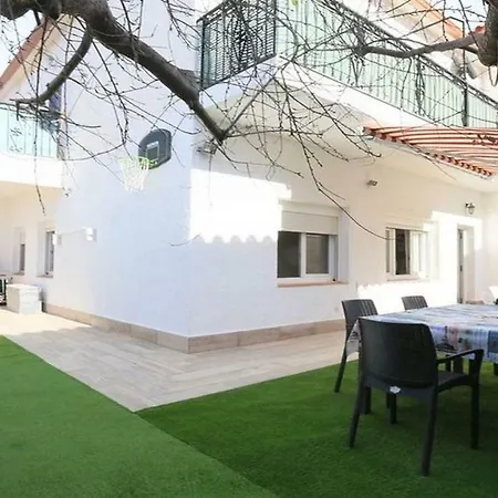 Sol Cavet Con Jardin Portaventura Apartment Cambrils